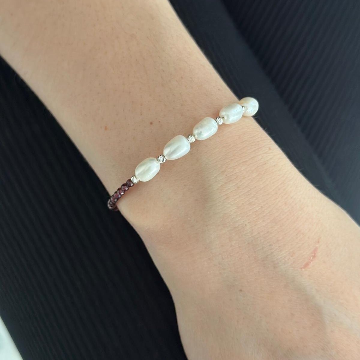 Freshwater Pearls and Garnet Gemstone Bracelet – Liplips