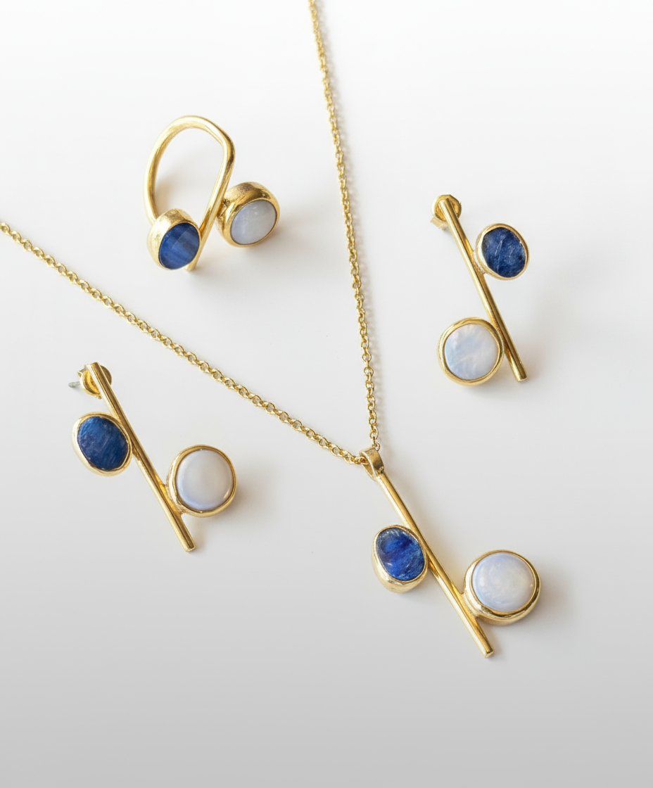 Kyanite and Mother of Pearl Necklace