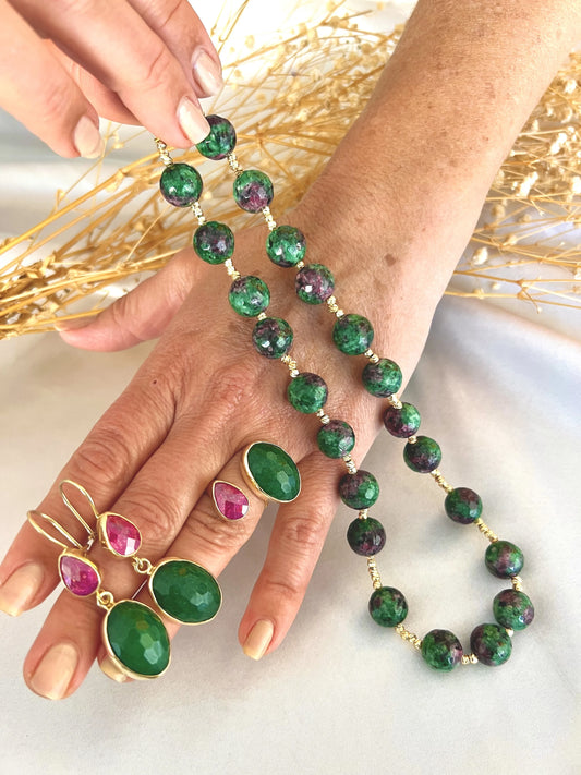 Green Jade and Strawberry Quartz Gemstone Jewellery Set