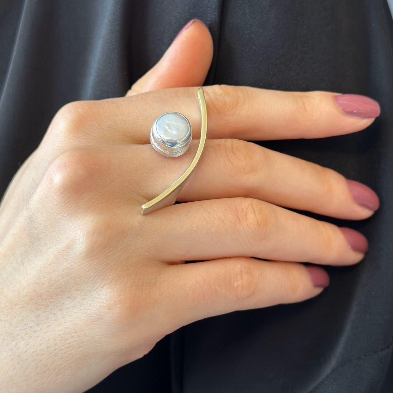Silver Curve Ring with Pearl