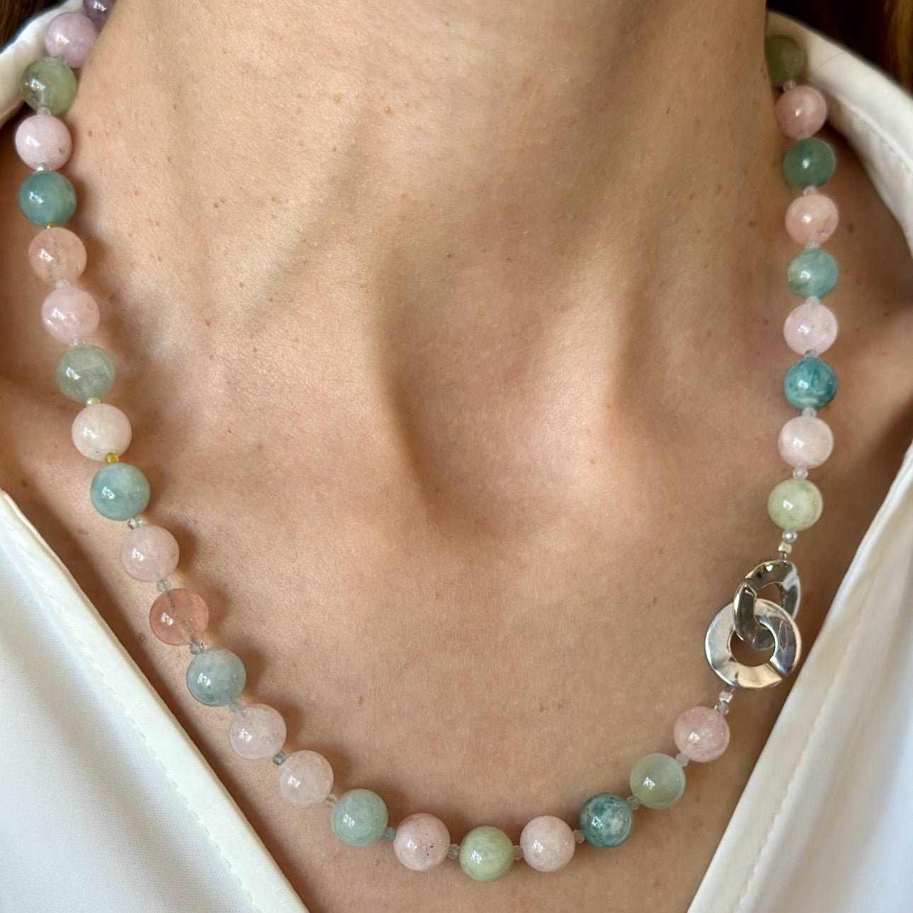 Necklace with morganite beads and a silver clasp