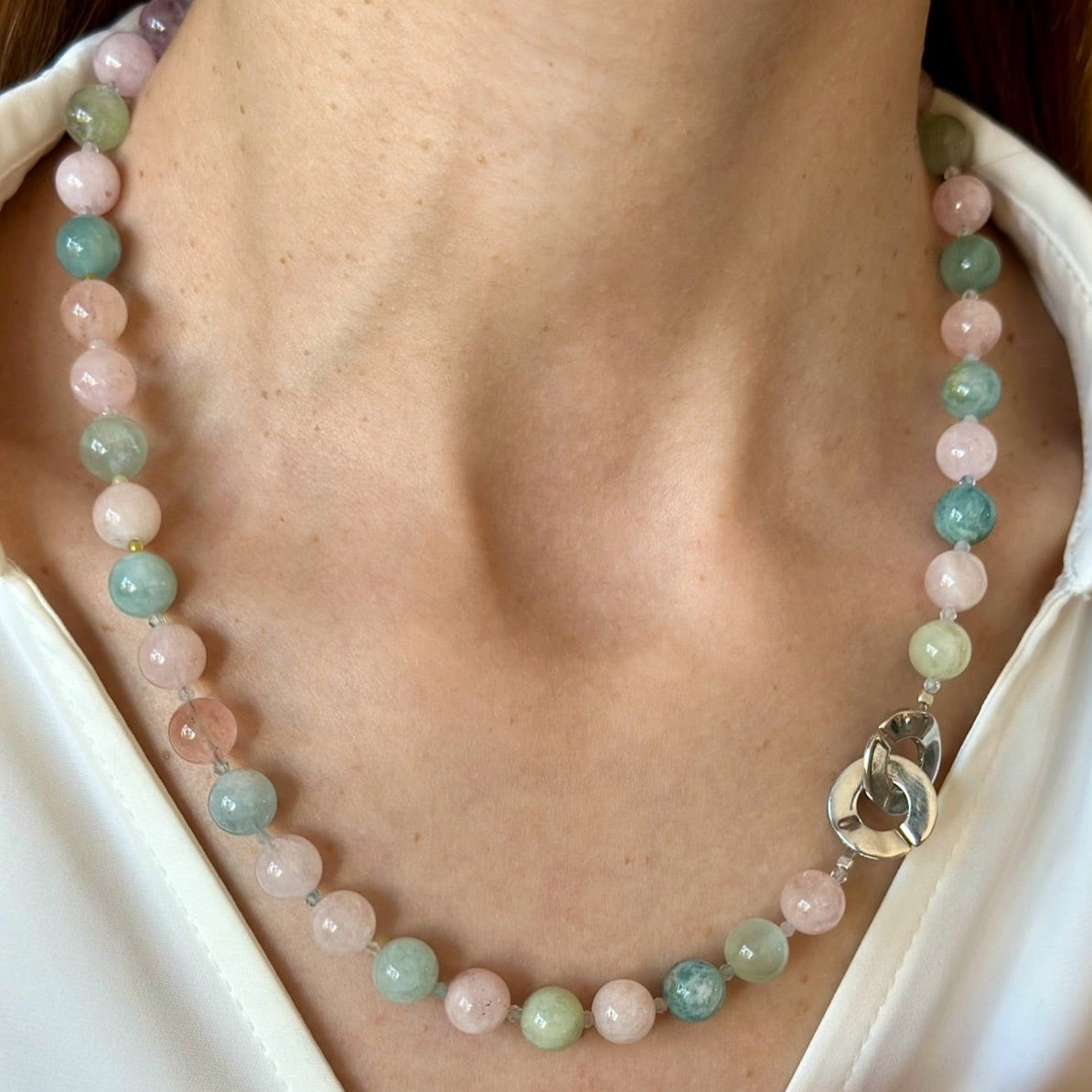 Necklace with pink and green beads 