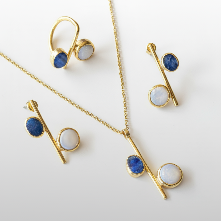 Kyanite and Mother of Pearl Necklace