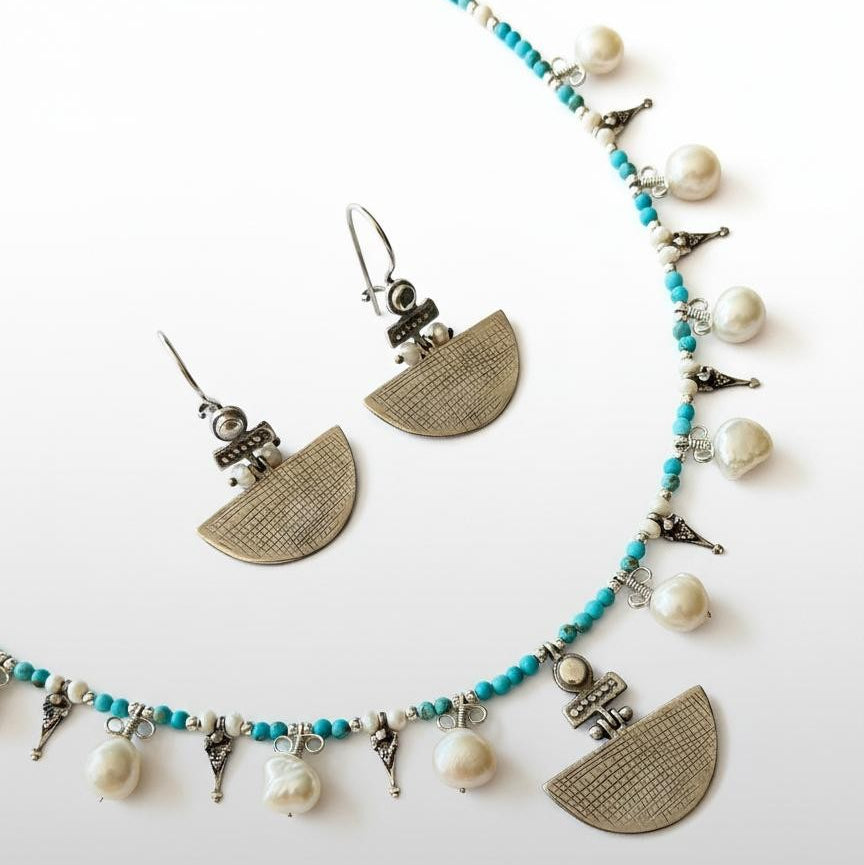 Selena Turquoise Necklace and Earrings Set